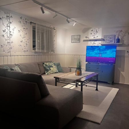 Hoda Apartment - Cozy Central Apartment With Free Parking Лекнес Екстериор снимка