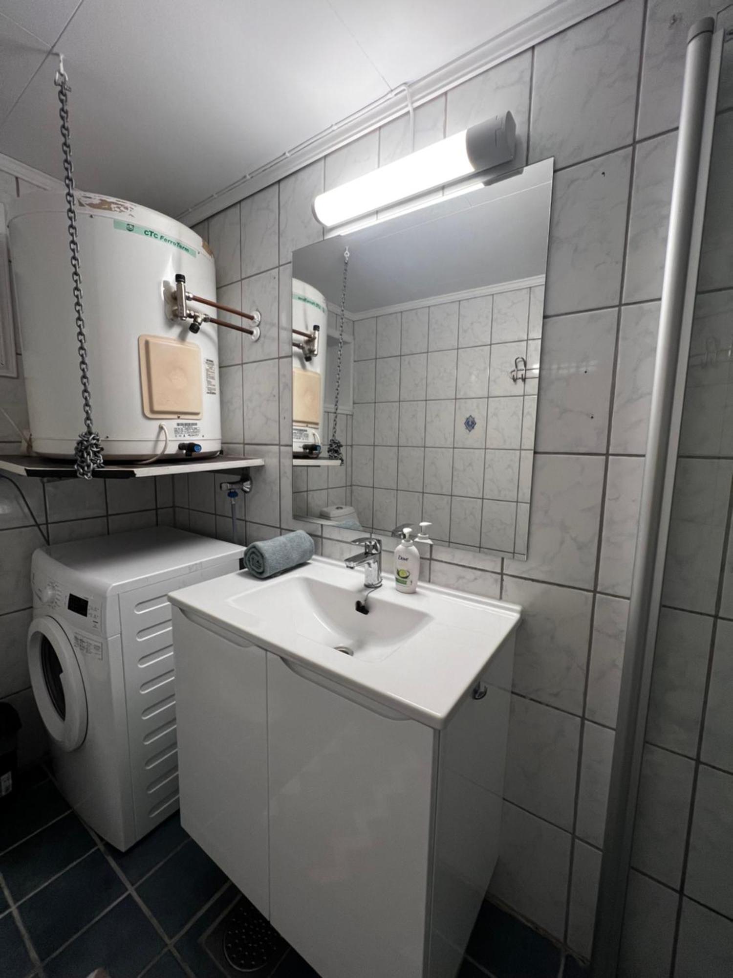 Hoda Apartment - Cozy Central Apartment With Free Parking Лекнес Екстериор снимка
