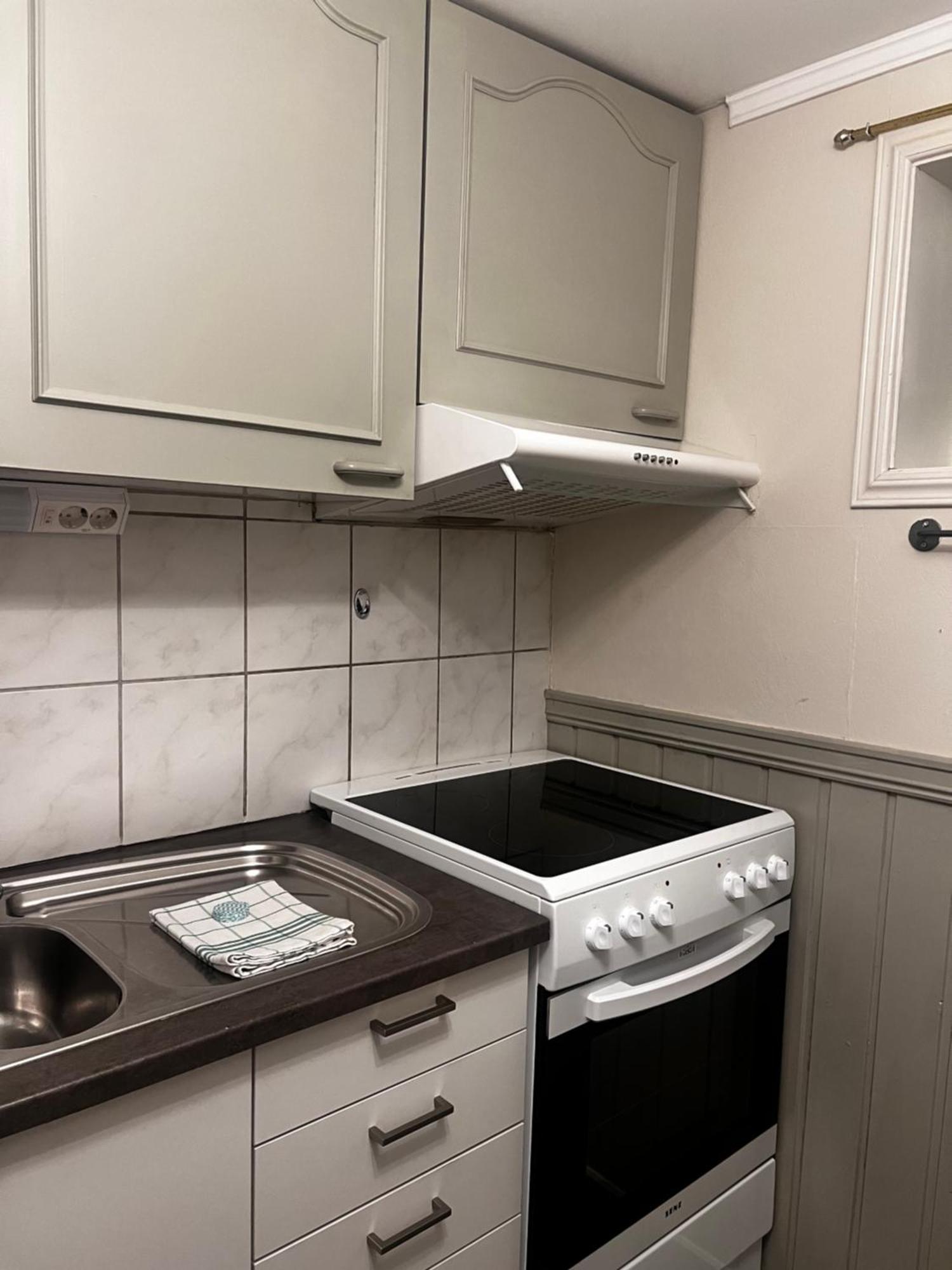 Hoda Apartment - Cozy Central Apartment With Free Parking Лекнес Екстериор снимка